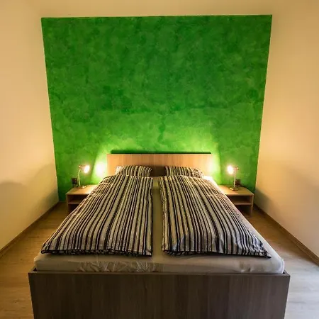 Aparthotel Pod Jeřábem, šanov 67, *